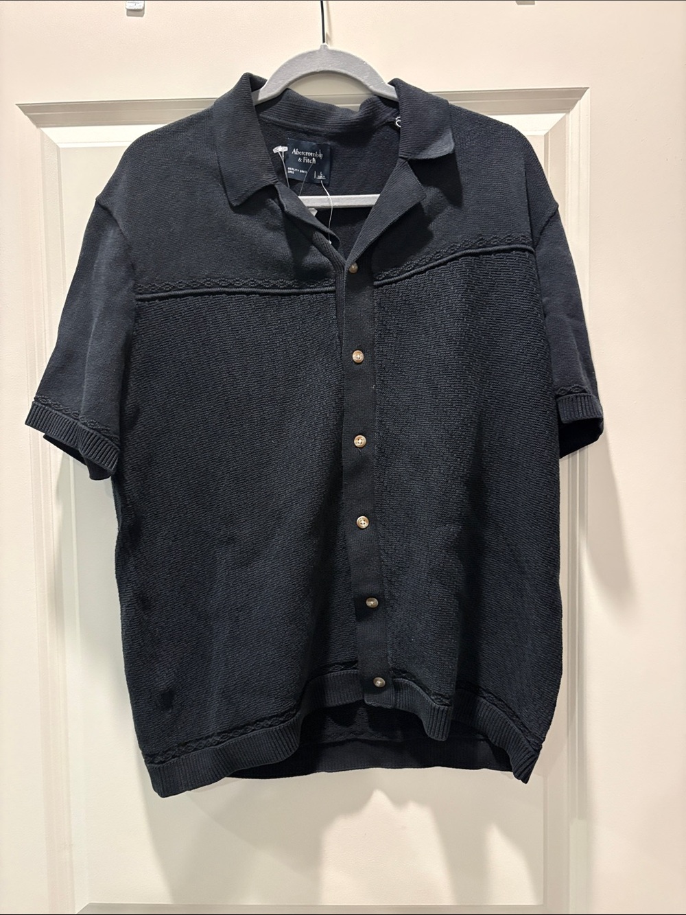 Abercrombie & Fitch Black Short Sleeve Button-Front Knit Shirt